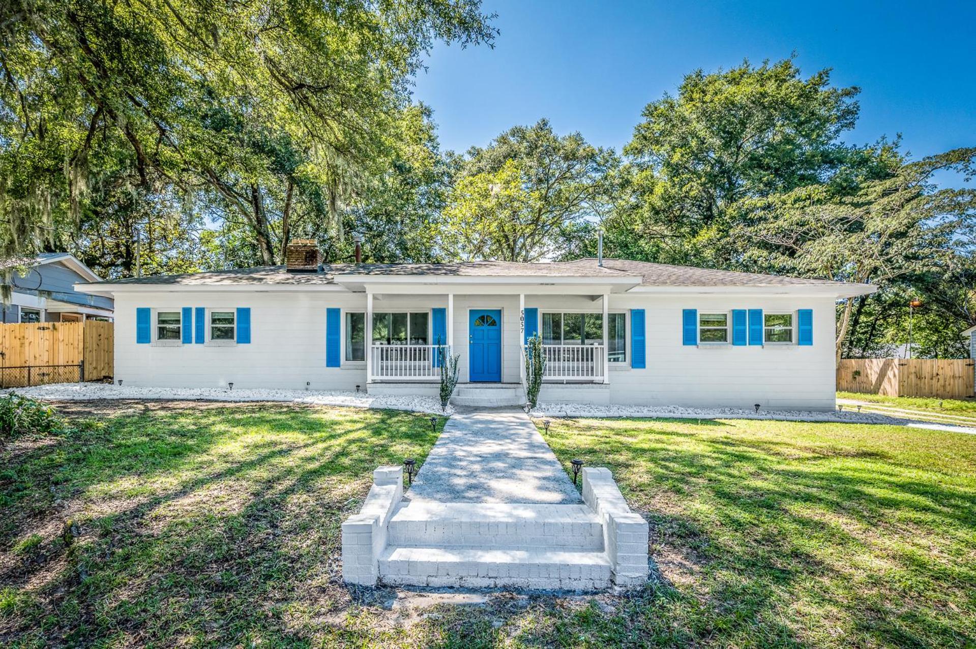 Southern Charm Getaway- 3Br In Park Circle Charleston Exterior photo